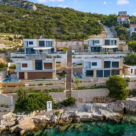 Villa Plava Voda Luxury B