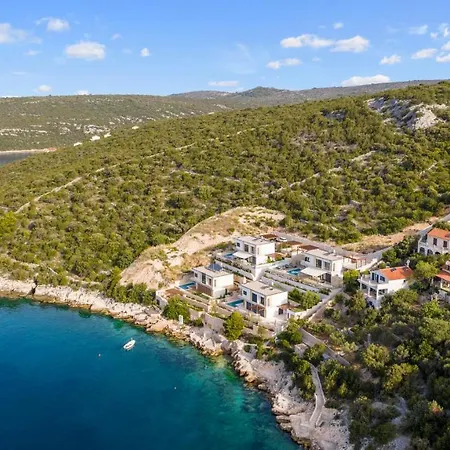 Plava Voda Luxury B * Vinisce